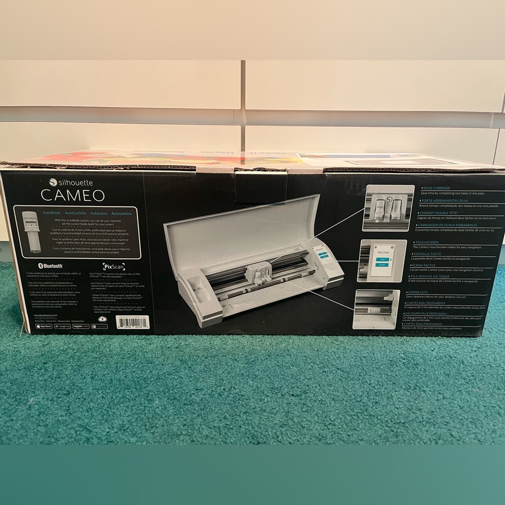 BRAND NEW NEVER USED Cameo Silhouette Machine